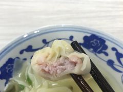 虾肉馄饨-新丰小吃(中山中路分店)