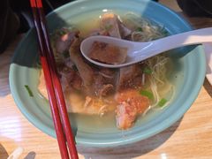 -滋味满屋美食坊(上海街店)