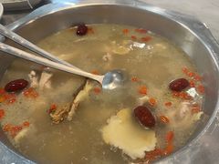 -光头药膳鸡(莱茵小镇店)