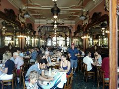 -Majestic Café
