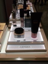 -奥伦纳素Erno Laszlo