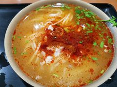 -亮亮面馆(经六路店)