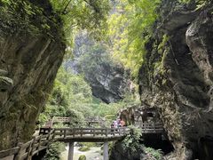 -龙水峡地缝景区
