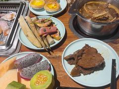 -钦瓦台时尚自助餐厅(银泰城店)