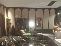 -万泊酒店(长沙五一广场国金中心店)
