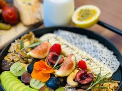 -Mark&Mars Restaurant