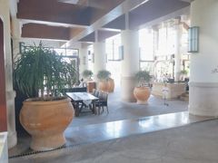 -亚龙湾喜来登·美景台大堂吧