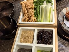-魁盛居百年鲁菜馆(县西巷店)