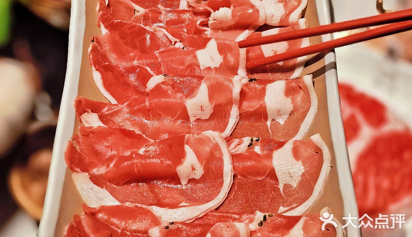  讲真的！在上海就吃过这一次正宗的山泉清水铜锅涮肉‼️