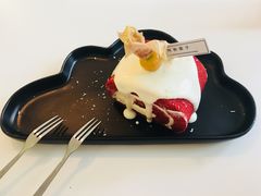 红丝绒蛋糕-阿狗圆子