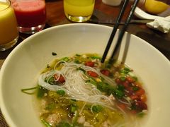 -大中华希尔顿酒店-念自助餐·嗨啤·小龙虾