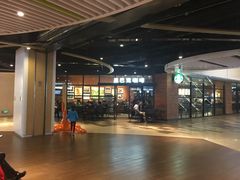 -星巴克(上海虹桥新天地二店)