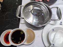 -红鼎豆捞·非遗鲍皇汤火锅(宝丰路店)