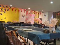 -又见马甲M8融合西餐厅(体育中心店)