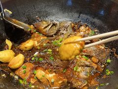 -鱼窝棚柴火铁锅炖(富山屯店)