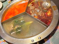 -廖掌柜·重庆鲜货火锅(上海首店)