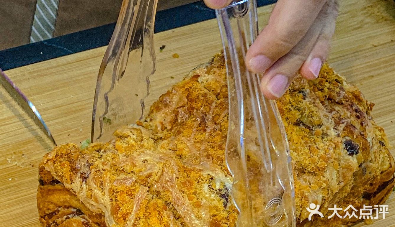现烤面包界现象级人气祐禾，请你免费吃蛋糕和面包！