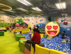-莫莉幻想儿童乐园(深圳南山欢乐颂店)