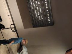 -星巴克(西藏路店)