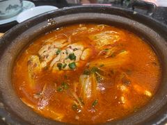 -何妹湿辣牛肉·粤式烧烤砂煲(桂雅路店)