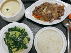 -悦芽照护月嫂+育儿嫂(杭州店)