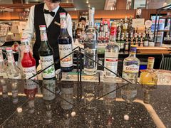 -东方红海鲜百汇(国际大厦店)