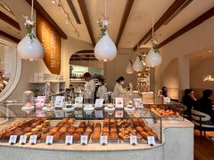 -VERIE BAKEHOUSE