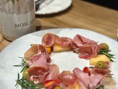 -LESCEDARS Brasserie Bistro香柏树