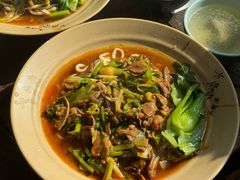 -方铲铲·成都板凳面(滨江银泰店)