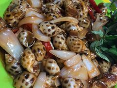 -Bờ kè Nhật Thi
