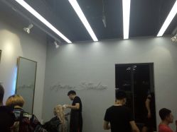 点击看大图 -L+奥拉接发烫发染发