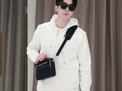 -王府井百货熙地港店