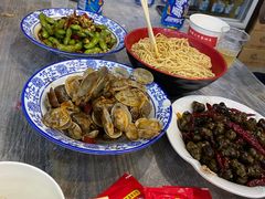 -江城燕子大排档(江汉路步行街店)