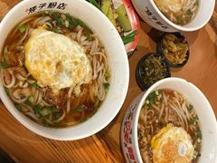 -矮子粉店1985·长沙米粉(湘春路店)