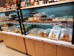 面包甜点陈列柜-盒马鲜生(昆城店)