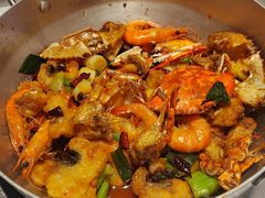 -七欣天香辣蟹火锅(闵行浦江欢乐颂店)