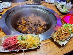 大鹅锅-山河屯铁锅炖鲜鹅·东北菜(开发区一店)