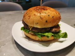 霸气芝士超满足牛堡-必胜客(枫蓝国际购物中心店)