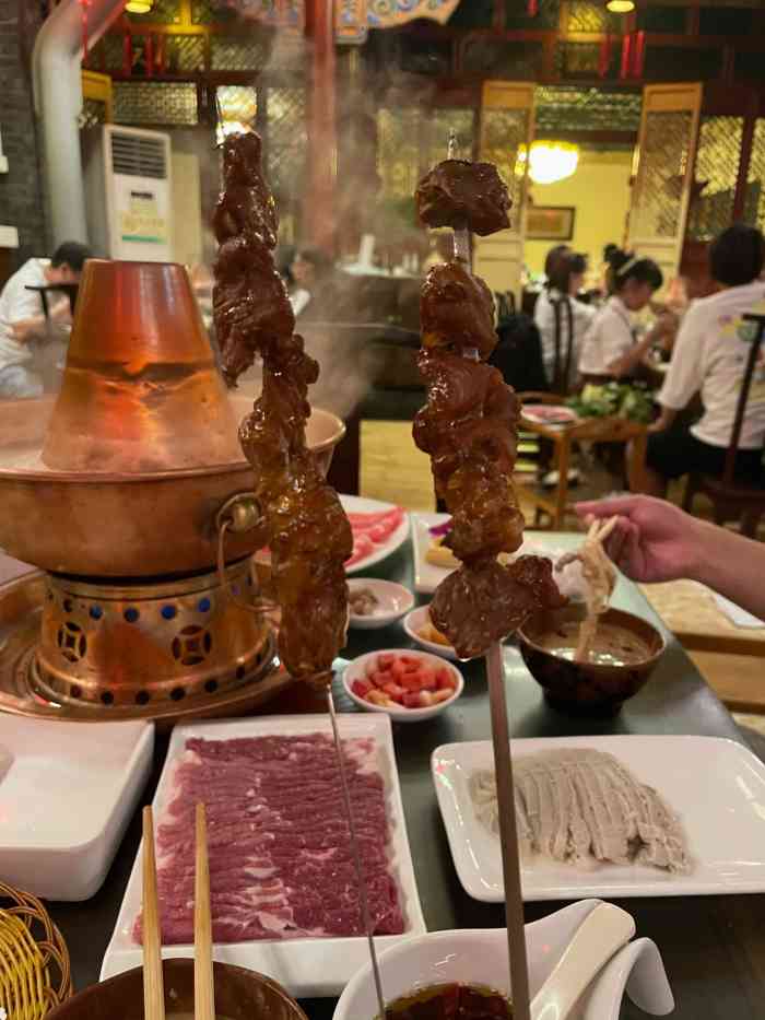 宏源南门涮肉(后海店"在北京打卡两家南门涮肉,因为真的是又实惠.