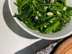 -费大厨辣椒炒肉(高铁吾悦广场店)