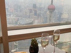 靠窗位-君悦大酒店行政酒廊