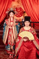 -挪娅婚纱摄影皇家会所