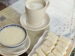 -周大娘牛乳(旧寨古村总店)