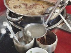 -老石黑山羊毛驴肉火锅(金凯广场店)