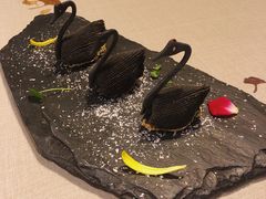 黑天鹅榴莲酥-解香楼(八盘岭路店)