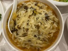 地皮菜烩土豆丝-凯鸽酒楼•雁北民间菜(华北星店)