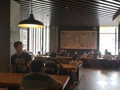 -星巴克臻选(济南万达店)