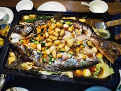 -夯鱼烤鱼·尔滨地标美食(国展店)