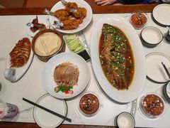 -梅利汴京烤鸭•开封豫菜地标店(东大街店)