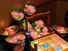 -山川小町·极番烧肉(新地假日广场店)